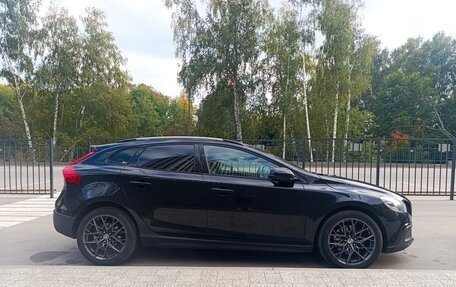 Volvo V40 Cross Country I, 2014 год, 1 650 000 рублей, 4 фотография