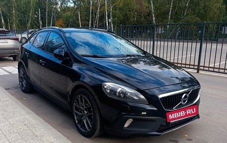 Volvo V40 Cross Country I, 2014 год, 1 650 000 рублей, 3 фотография