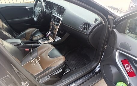 Volvo V40 Cross Country I, 2014 год, 1 650 000 рублей, 10 фотография