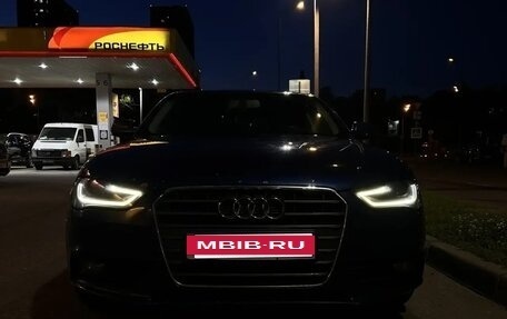 Audi A4, 2012 год, 1 200 000 рублей, 4 фотография