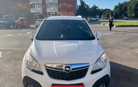Opel Mokka I, 2014 год, 1 050 000 рублей, 2 фотография