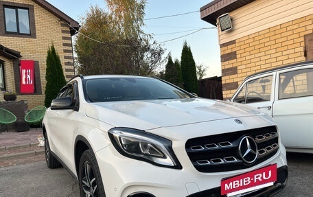 Mercedes-Benz GLA, 2019 год, 2 800 000 рублей, 20 фотография
