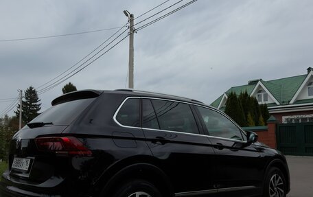 Volkswagen Tiguan II, 2018 год, 2 380 000 рублей, 7 фотография