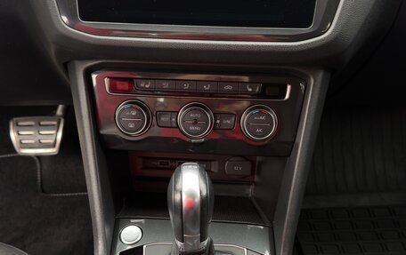 Volkswagen Tiguan II, 2018 год, 2 380 000 рублей, 11 фотография