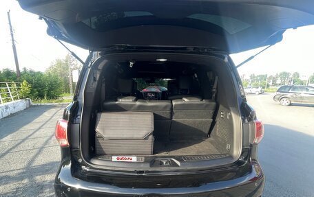 Infiniti QX56, 2012 год, 2 600 000 рублей, 6 фотография