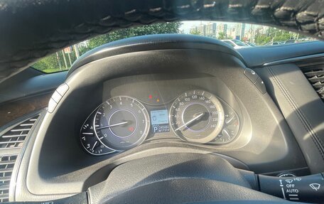 Infiniti QX56, 2012 год, 2 600 000 рублей, 14 фотография