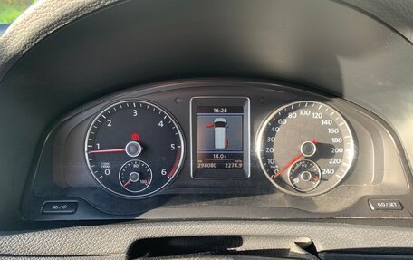 Volkswagen Caravelle T5, 2013 год, 2 100 000 рублей, 7 фотография