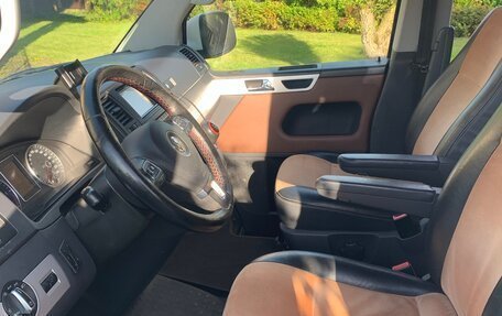Volkswagen Caravelle T5, 2013 год, 2 100 000 рублей, 13 фотография