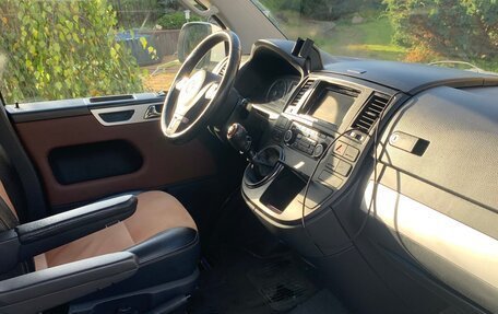 Volkswagen Caravelle T5, 2013 год, 2 100 000 рублей, 4 фотография