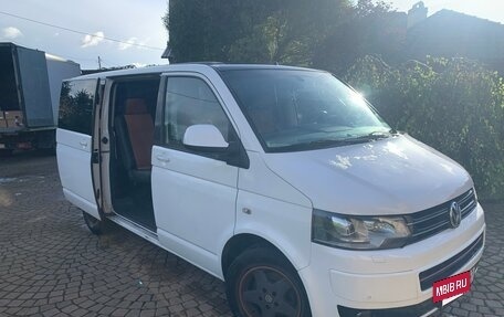 Volkswagen Caravelle T5, 2013 год, 2 100 000 рублей, 5 фотография