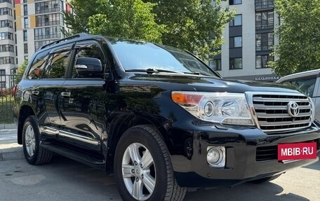 Toyota Land Cruiser 200, 2013 год, 3 790 000 рублей, 4 фотография