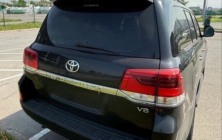 Toyota Land Cruiser 200, 2019 год, 7 200 000 рублей, 2 фотография