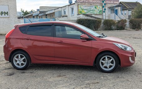 Hyundai Solaris II рестайлинг, 2011 год, 795 000 рублей, 2 фотография
