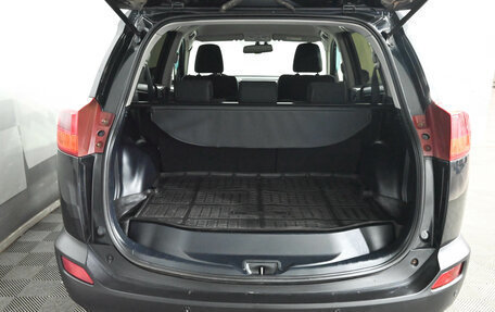 Toyota RAV4, 2013 год, 1 850 000 рублей, 6 фотография