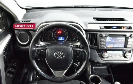 Toyota RAV4, 2013 год, 1 850 000 рублей, 12 фотография