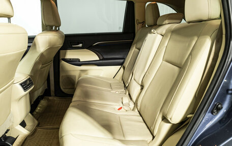 Toyota Highlander III, 2014 год, 2 449 585 рублей, 10 фотография