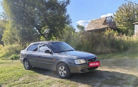 Hyundai Accent II, 2004 год, 248 000 рублей, 3 фотография