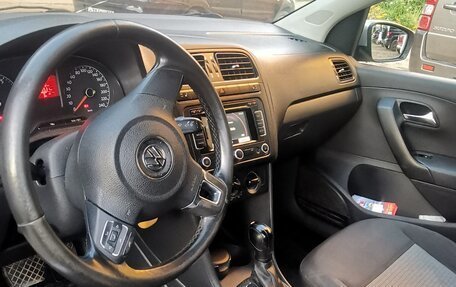 Volkswagen Polo VI (EU Market), 2012 год, 700 000 рублей, 7 фотография