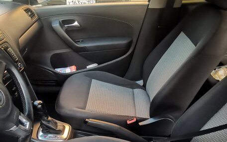 Volkswagen Polo VI (EU Market), 2012 год, 700 000 рублей, 11 фотография