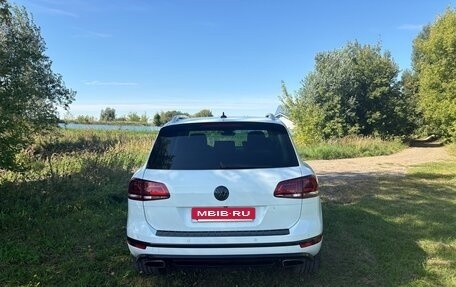 Volkswagen Touareg III, 2017 год, 3 860 000 рублей, 4 фотография