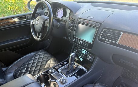 Volkswagen Touareg III, 2017 год, 3 860 000 рублей, 13 фотография