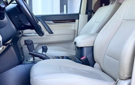 Mitsubishi Pajero IV, 2017 год, 3 559 000 рублей, 15 фотография