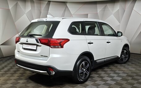 Mitsubishi Outlander III рестайлинг 3, 2018 год, 1 680 000 рублей, 2 фотография