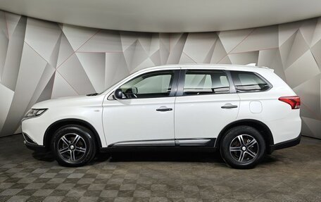 Mitsubishi Outlander III рестайлинг 3, 2018 год, 1 680 000 рублей, 5 фотография