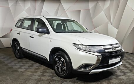 Mitsubishi Outlander III рестайлинг 3, 2018 год, 1 680 000 рублей, 3 фотография