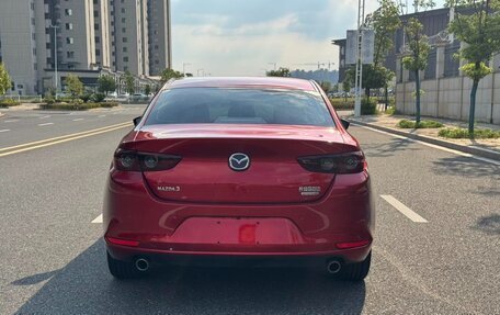 Mazda 3, 2022 год, 1 660 000 рублей, 5 фотография