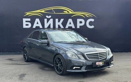 Mercedes-Benz E-Класс, 2010 год, 1 570 000 рублей, 2 фотография