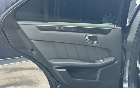 Mercedes-Benz E-Класс, 2010 год, 1 570 000 рублей, 31 фотография