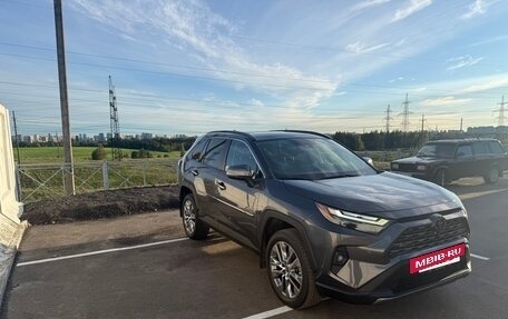 Toyota RAV4, 2022 год, 3 600 000 рублей, 2 фотография