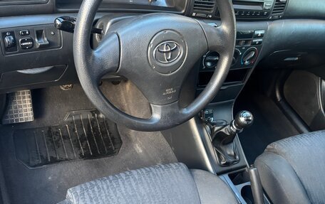 Toyota Corolla, 2004 год, 530 000 рублей, 18 фотография