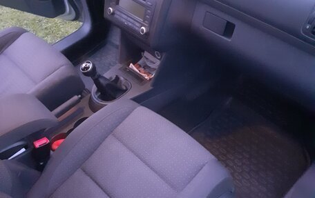 Volkswagen Touran III, 2005 год, 570 000 рублей, 7 фотография