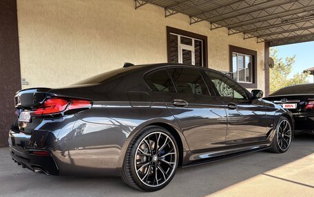 BMW 5 серия, 2021 год, 4 100 000 рублей, 2 фотография