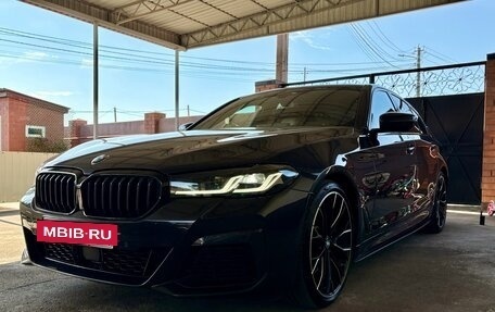 BMW 5 серия, 2021 год, 4 100 000 рублей, 3 фотография