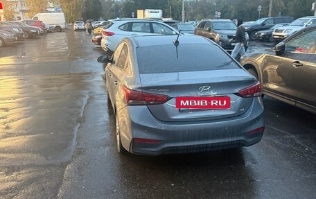 Hyundai Solaris II рестайлинг, 2019 год, 1 400 000 рублей, 3 фотография