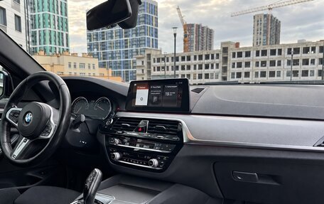 BMW 5 серия, 2018 год, 3 550 000 рублей, 9 фотография