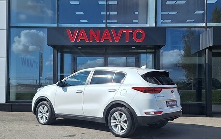 KIA Sportage IV рестайлинг, 2018 год, 1 800 000 рублей, 3 фотография