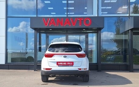 KIA Sportage IV рестайлинг, 2018 год, 1 800 000 рублей, 4 фотография