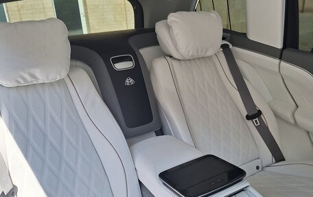 Mercedes-Benz Maybach GLS I, 2025 год, 25 000 000 рублей, 11 фотография