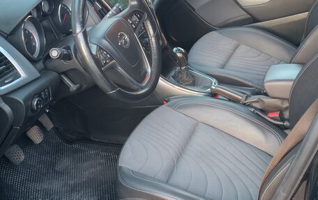Opel Astra J, 2013 год, 830 000 рублей, 5 фотография