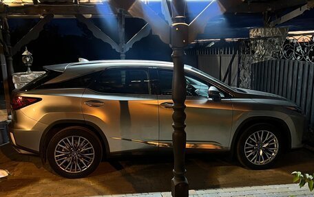 Lexus RX IV рестайлинг, 2018 год, 3 970 000 рублей, 4 фотография
