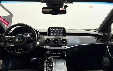 KIA Stinger I, 2018 год, 2 799 900 рублей, 12 фотография