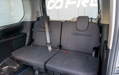 Nissan Serena IV, 2018 год, 1 979 000 рублей, 12 фотография