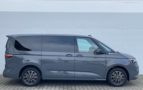 Volkswagen Multivan, 2023 год, 5 050 000 рублей, 5 фотография