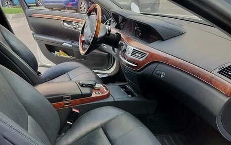 Mercedes-Benz S-Класс, 2006 год, 1 650 000 рублей, 6 фотография