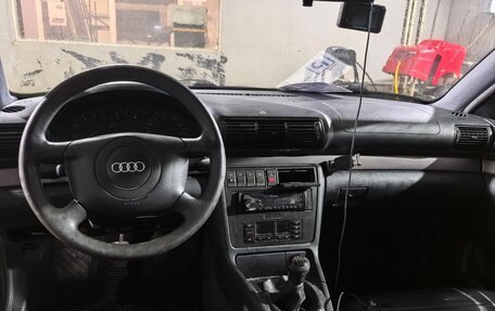Audi A4, 1999 год, 350 000 рублей, 6 фотография