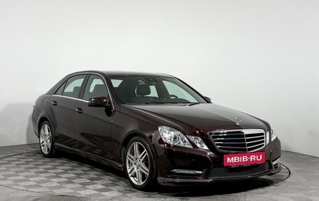 Mercedes-Benz E-Класс, 2012 год, 1 500 000 рублей, 3 фотография